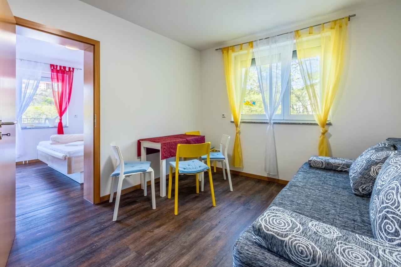 Rimac Apartment And Rooms Novi Vinodolski Extérieur photo