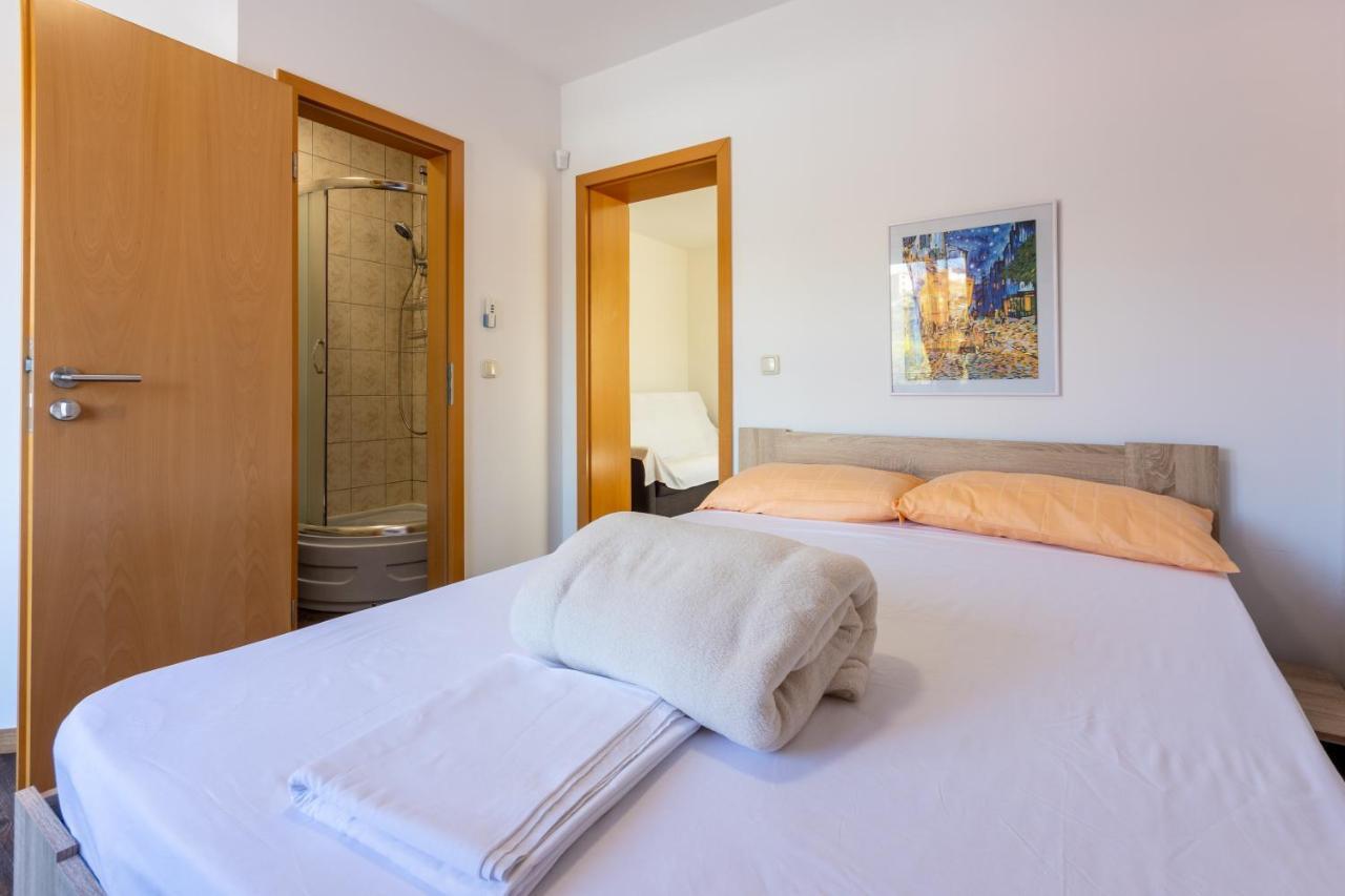 Rimac Apartment And Rooms Novi Vinodolski Extérieur photo
